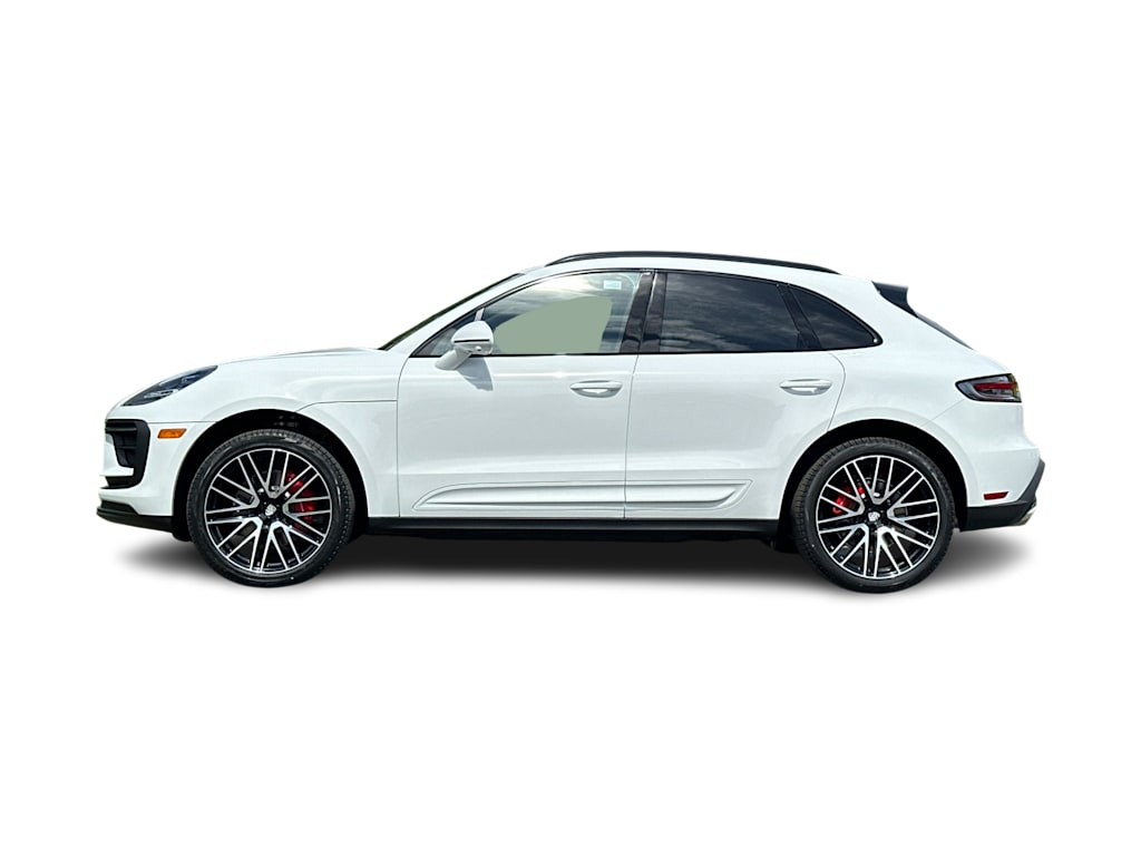 Thumbnail: 2026 Porsche Macan - 3