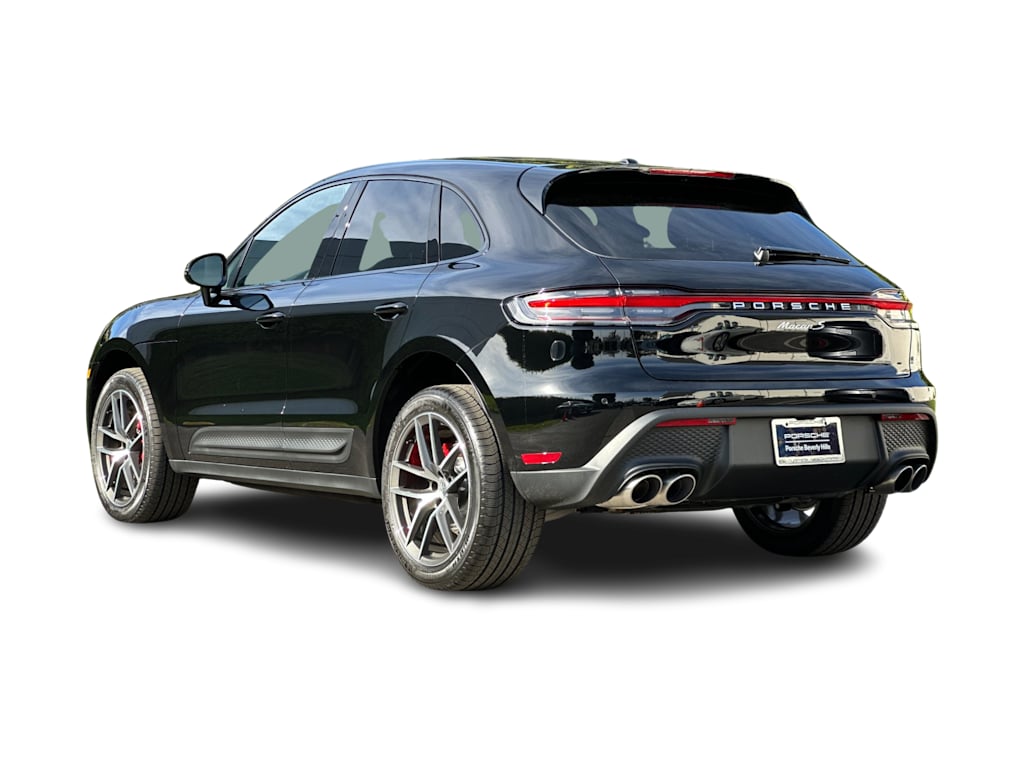 Thumbnail: 2026 Porsche Macan - 4