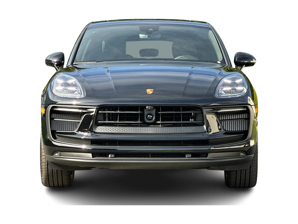 Thumbnail: 2026 Porsche Macan - 6