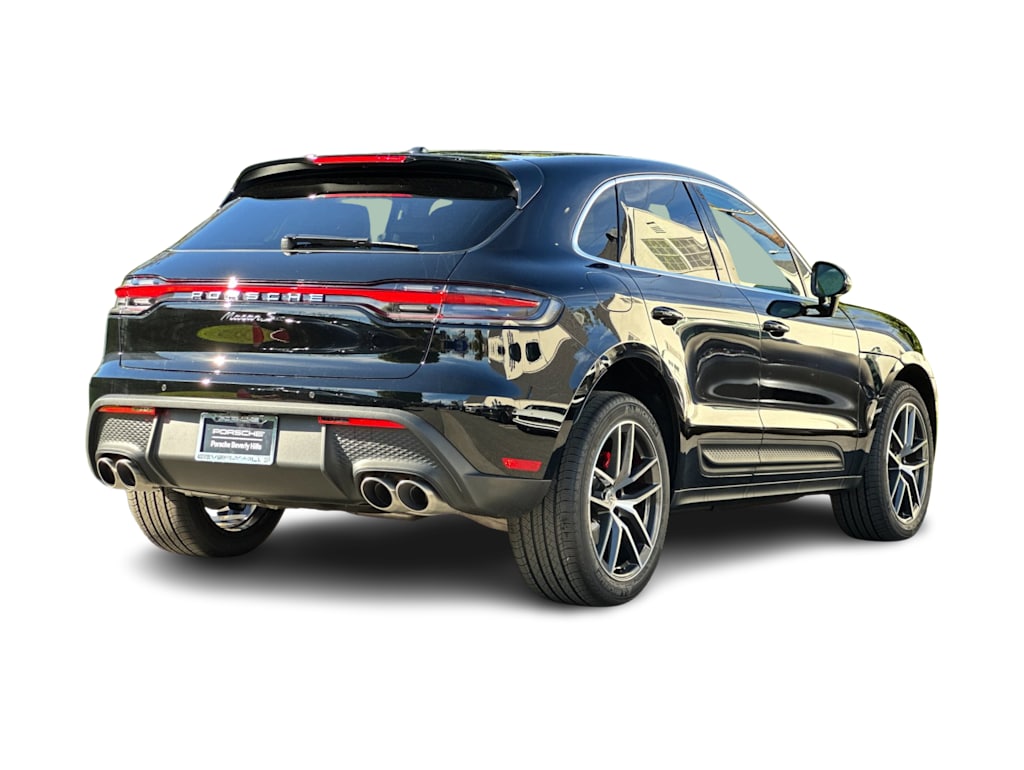 Thumbnail: 2026 Porsche Macan - 19