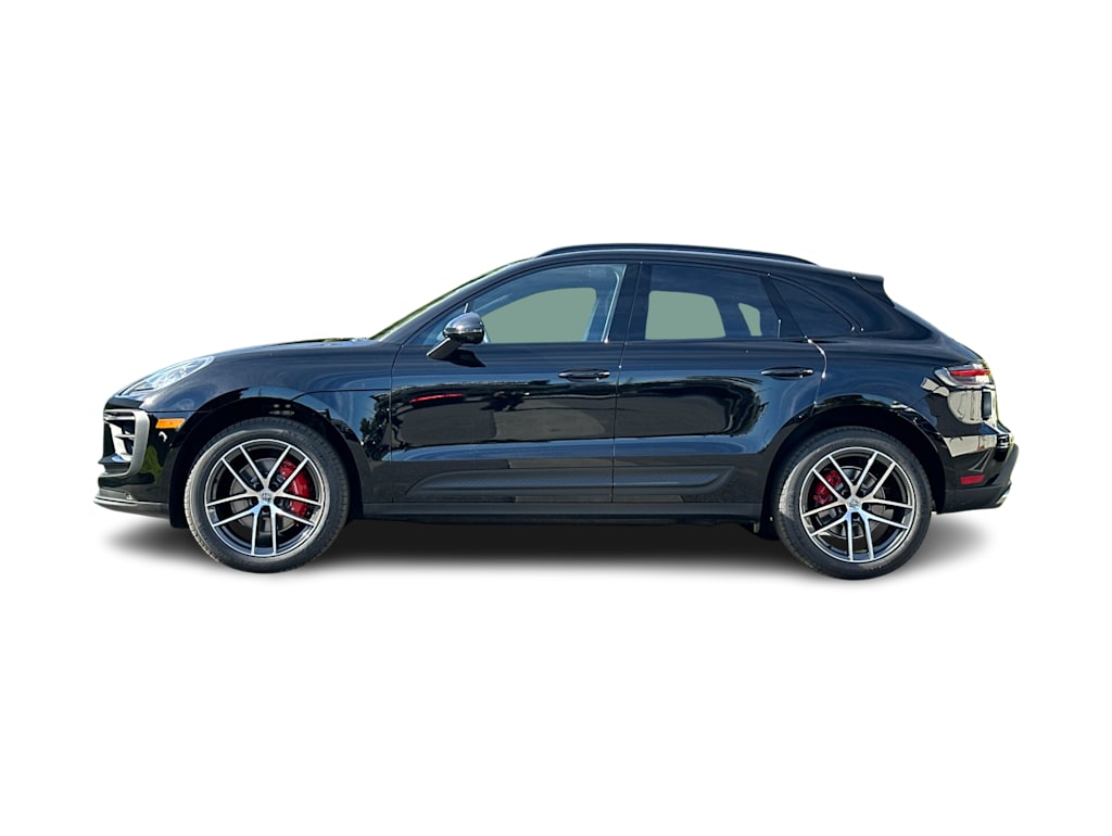 Thumbnail: 2026 Porsche Macan - 3