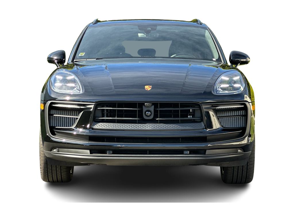 Thumbnail: 2026 Porsche Macan - 6