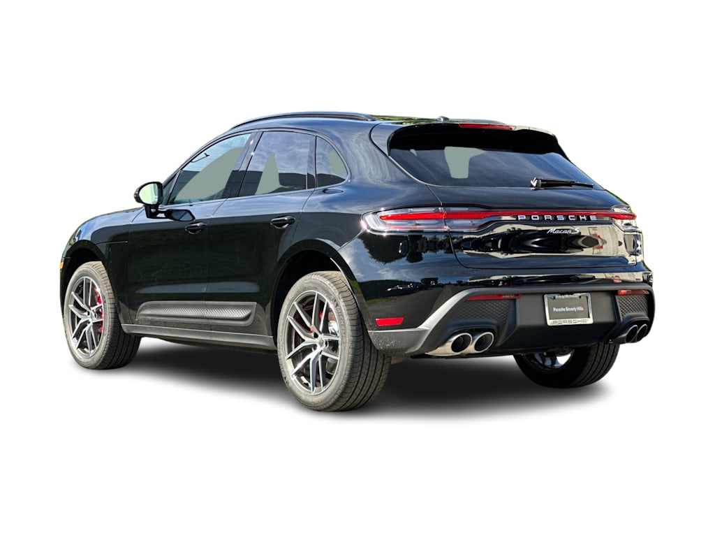 Thumbnail: 2026 Porsche Macan - 4