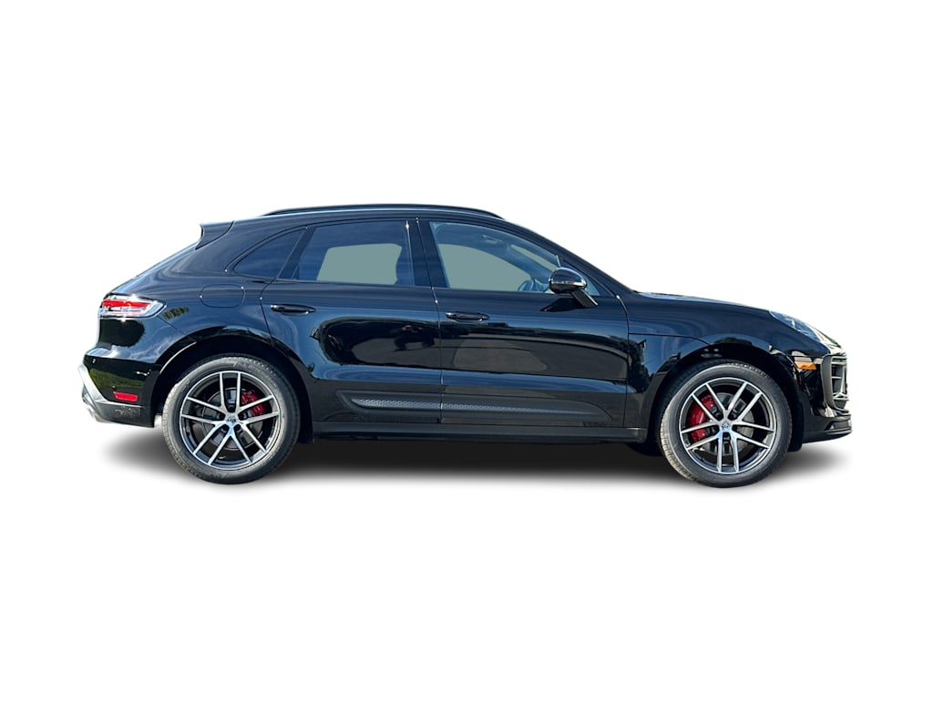 Thumbnail: 2026 Porsche Macan - 20