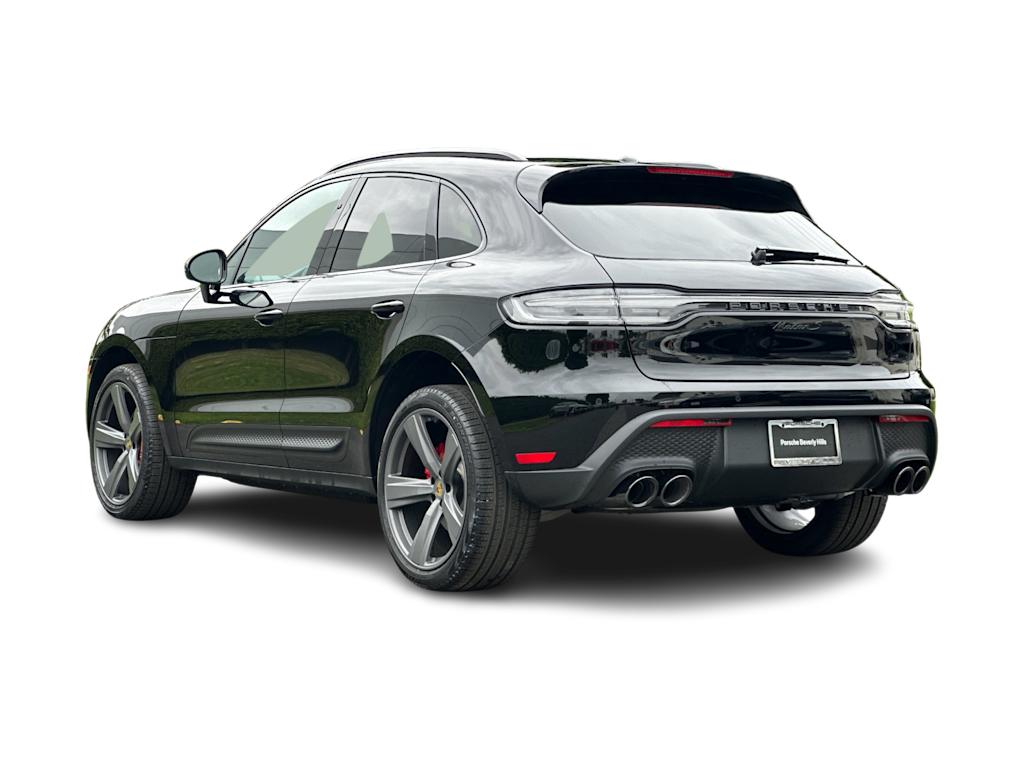 Thumbnail: 2026 Porsche Macan - 4