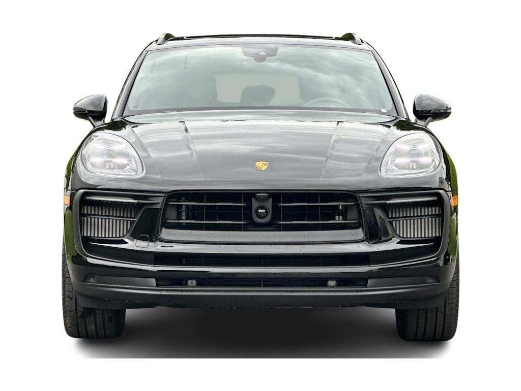 Thumbnail: 2026 Porsche Macan - 6