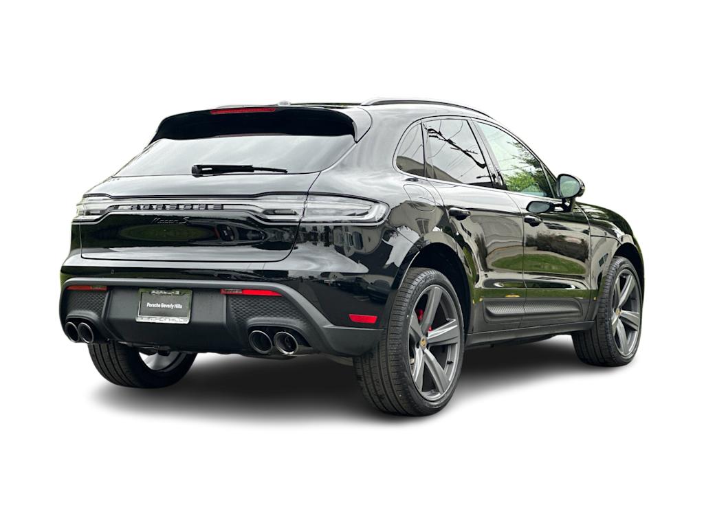 Thumbnail: 2026 Porsche Macan - 18