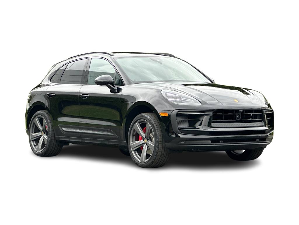 Thumbnail: 2026 Porsche Macan - 20