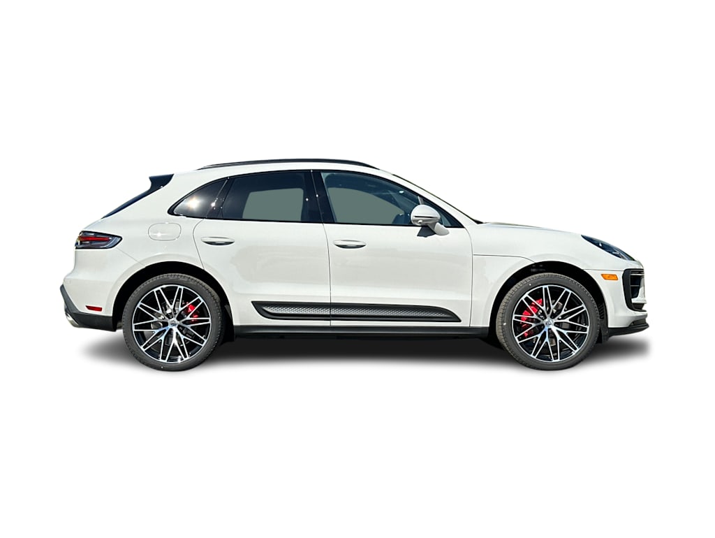 Thumbnail: 2026 Porsche Macan - 20