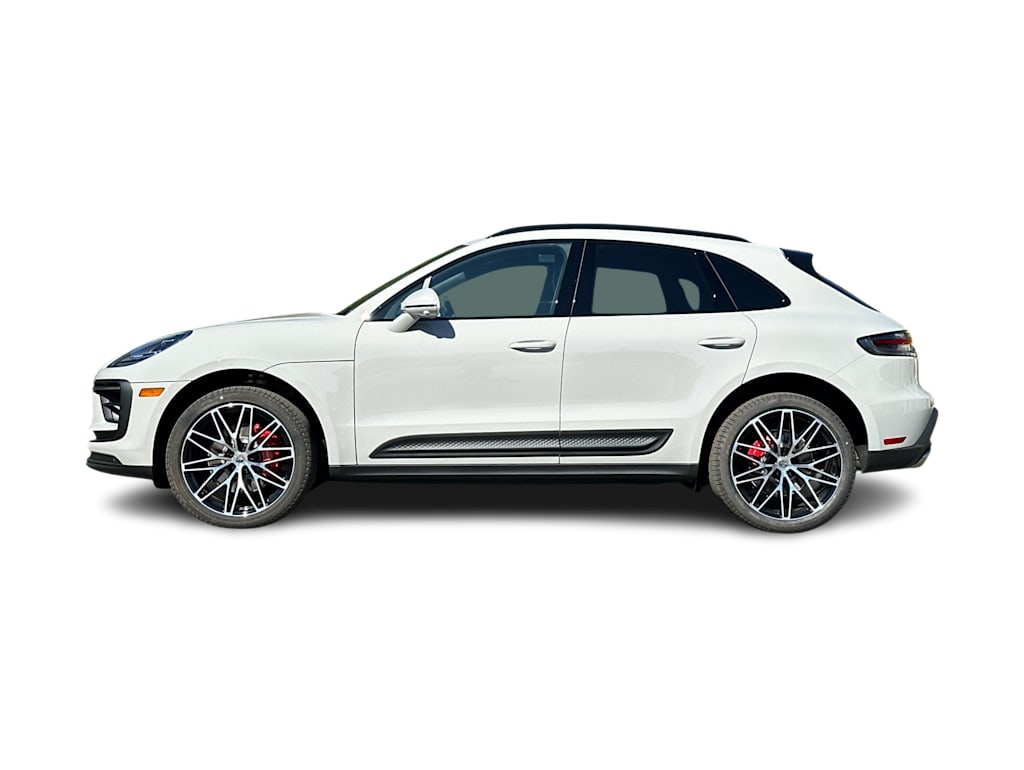Thumbnail: 2026 Porsche Macan - 3