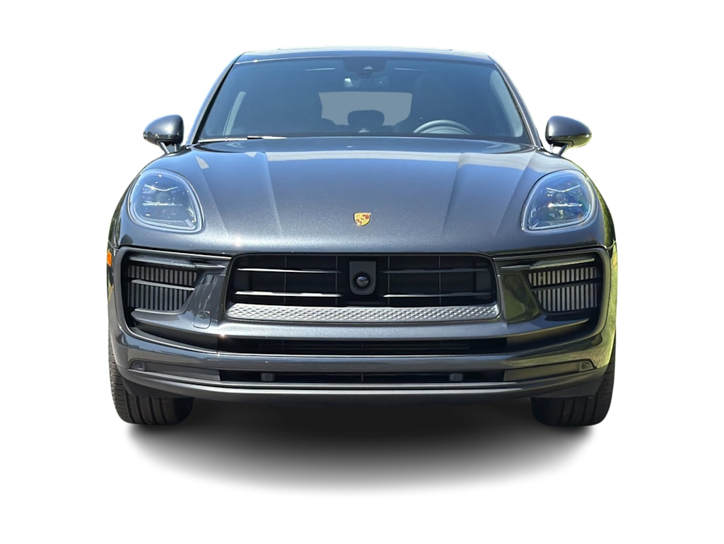 Thumbnail: 2026 Porsche Macan - 6