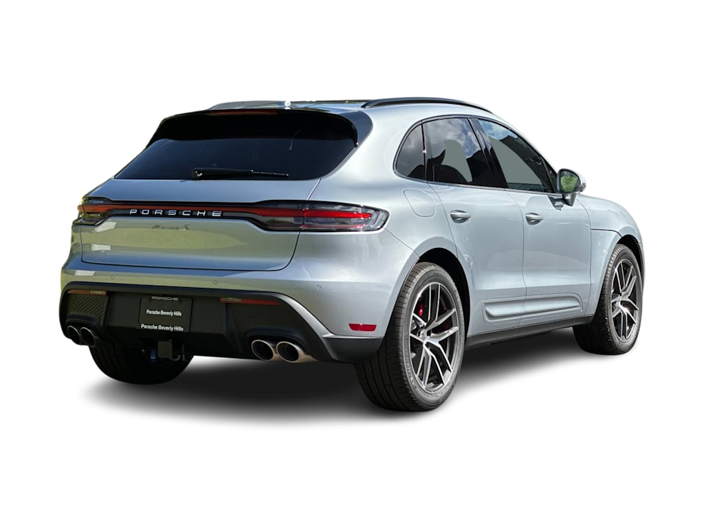 Thumbnail: 2026 Porsche Macan - 19