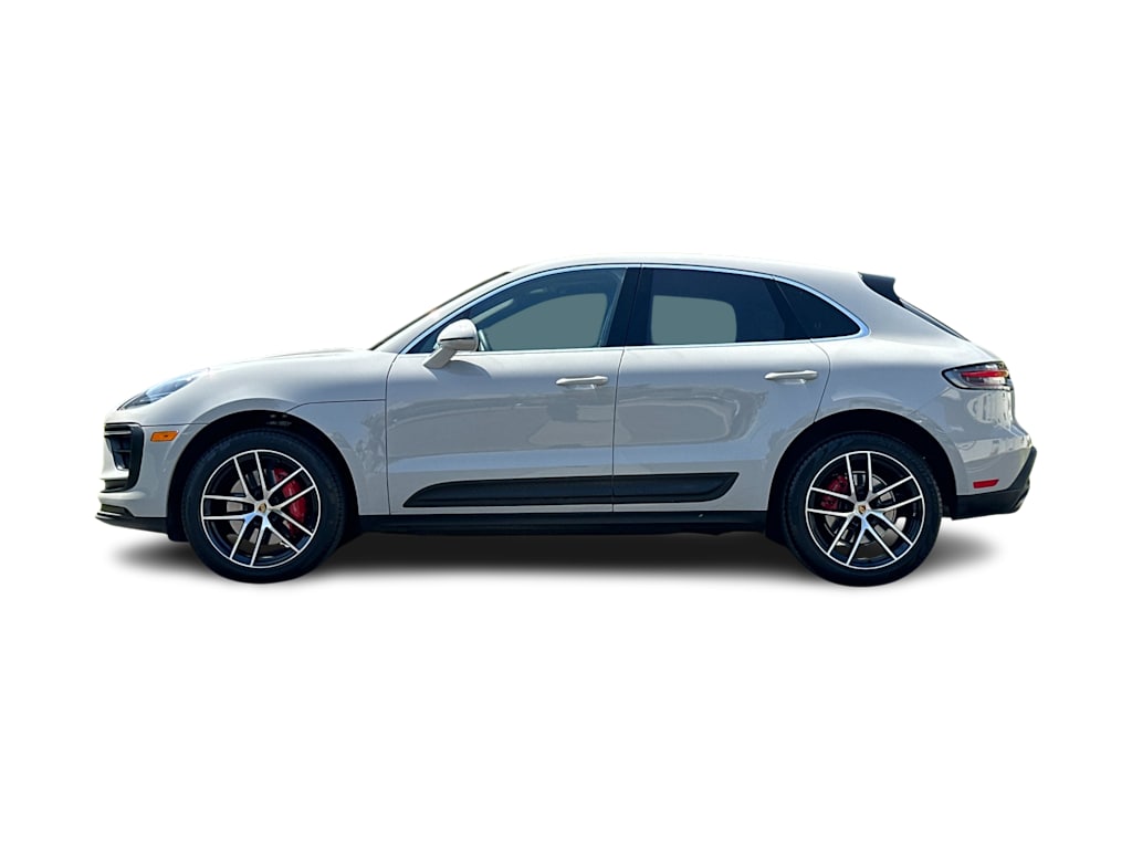 Thumbnail: 2024 Porsche Macan - 3