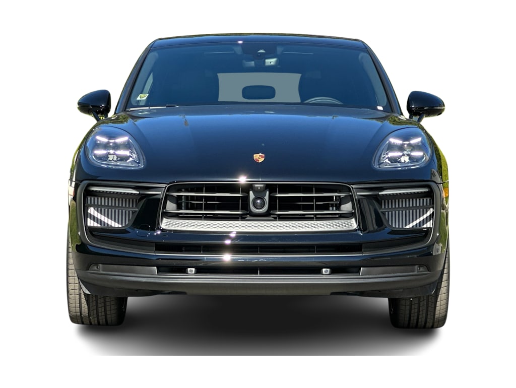 Thumbnail: 2026 Porsche Macan - 6