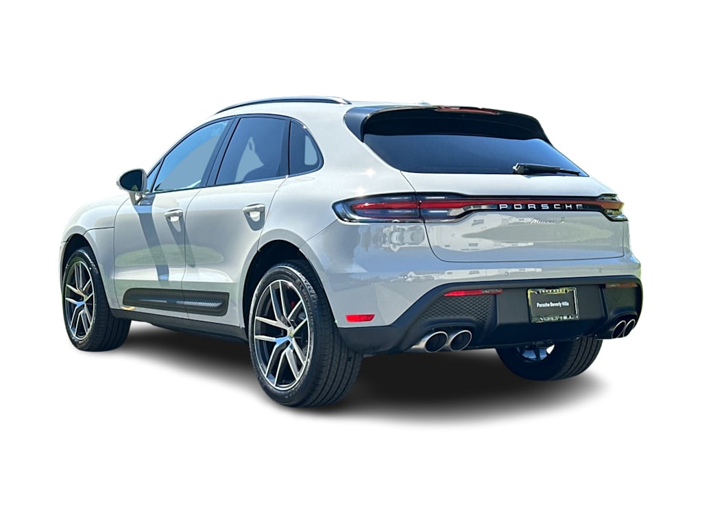 Thumbnail: 2026 Porsche Macan - 4