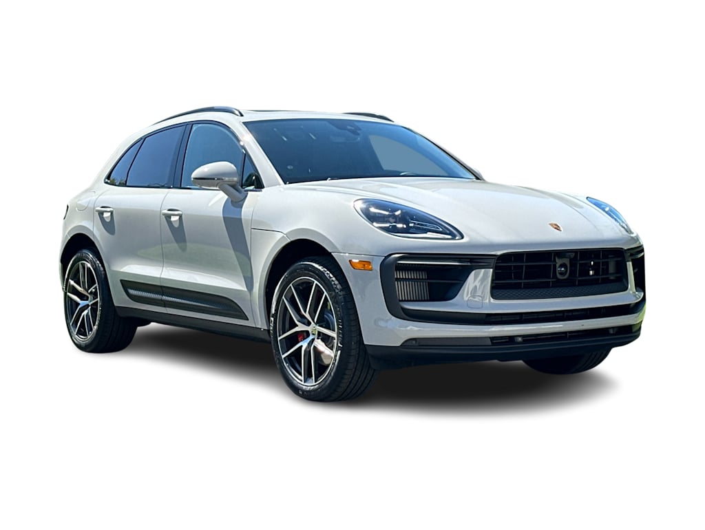 Thumbnail: 2026 Porsche Macan - 21
