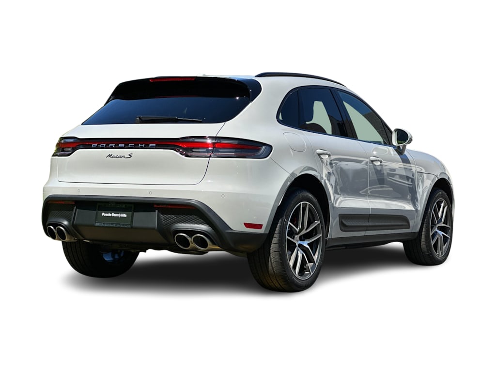 Thumbnail: 2026 Porsche Macan - 19