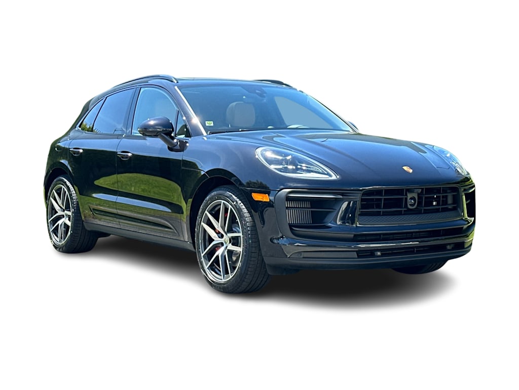 Thumbnail: 2026 Porsche Macan - 21
