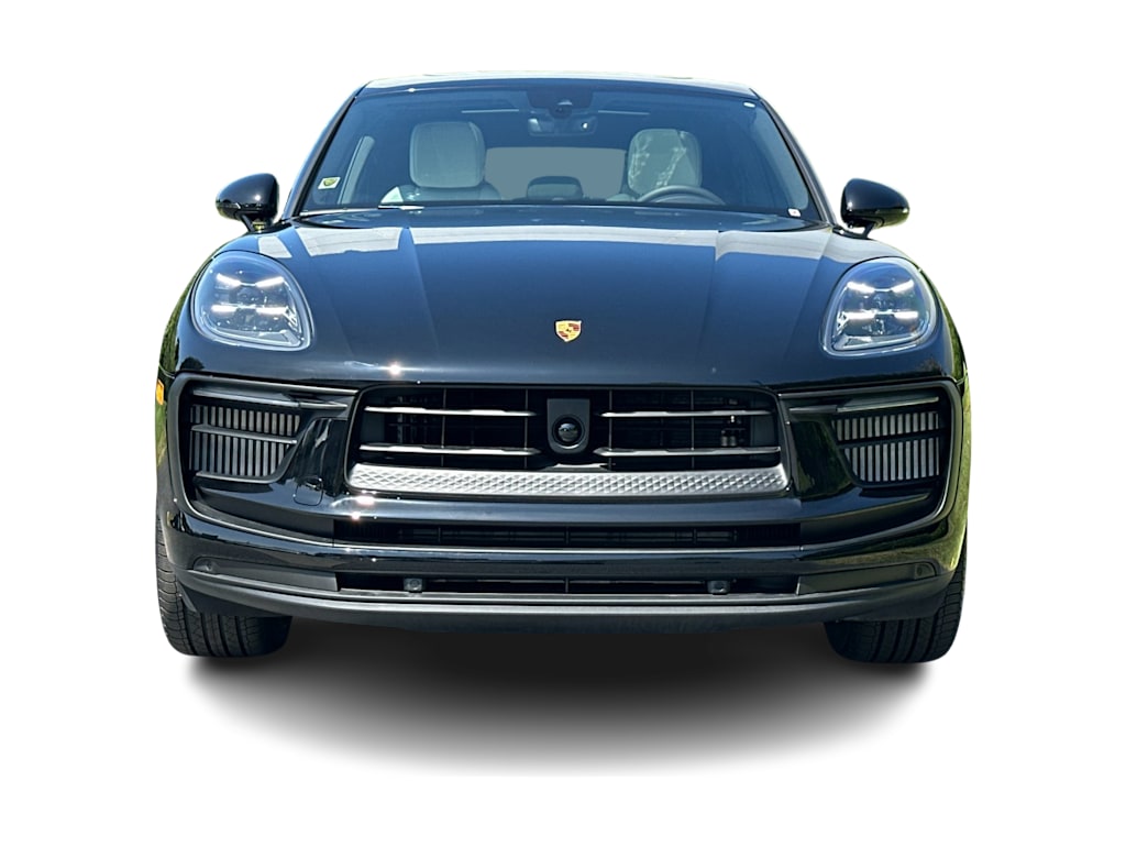 Thumbnail: 2026 Porsche Macan - 6