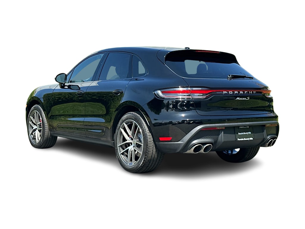 Thumbnail: 2026 Porsche Macan - 4