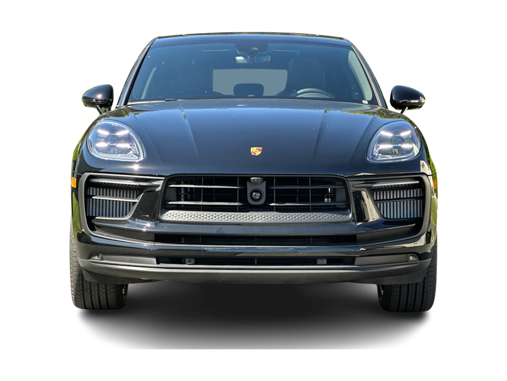 Thumbnail: 2026 Porsche Macan - 21