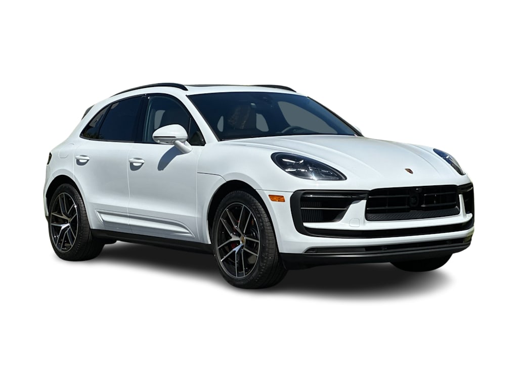Thumbnail: 2026 Porsche Macan - 21