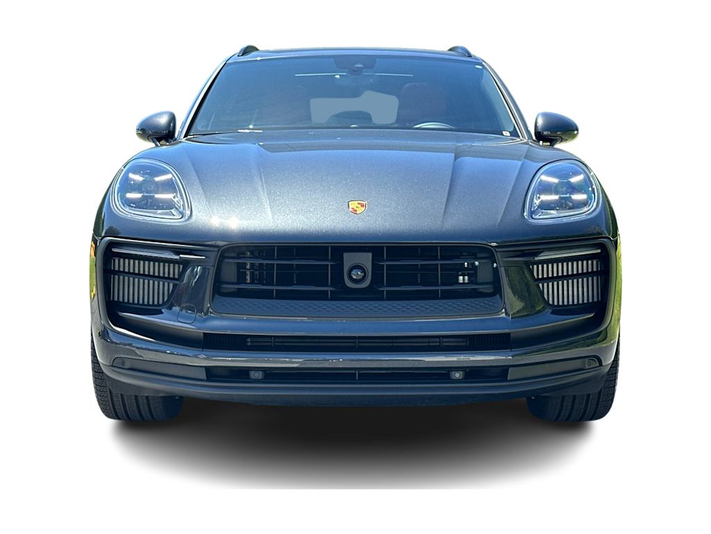Thumbnail: 2026 Porsche Macan - 6