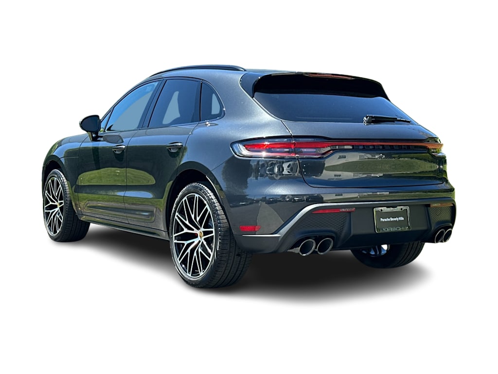 Thumbnail: 2026 Porsche Macan - 4
