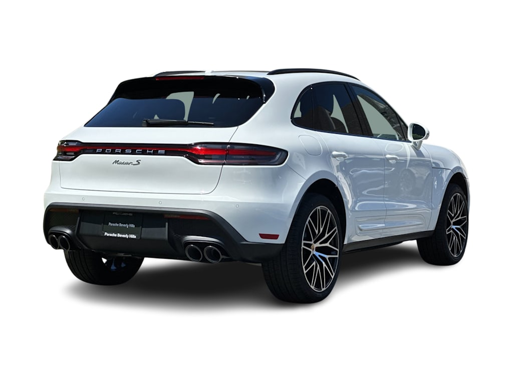 Thumbnail: 2026 Porsche Macan - 19
