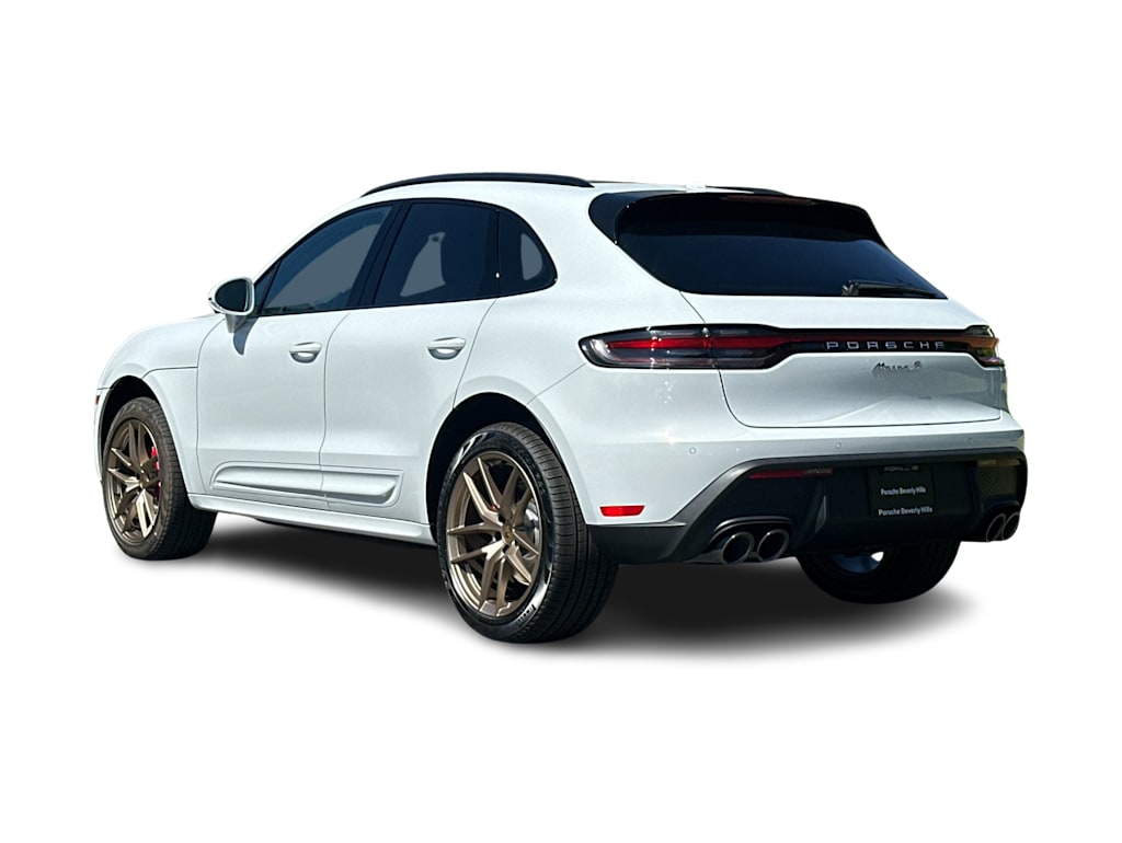 Thumbnail: 2026 Porsche Macan - 4