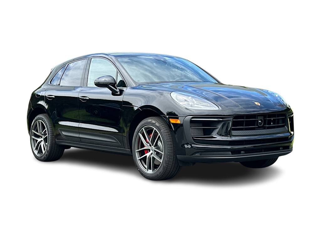 Thumbnail: 2026 Porsche Macan - 20