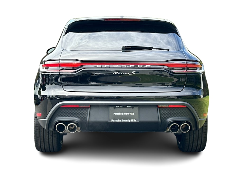 Thumbnail: 2026 Porsche Macan - 5