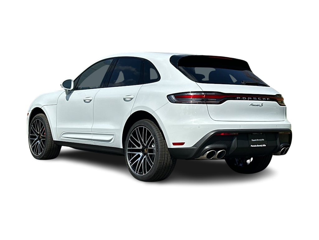 Thumbnail: 2026 Porsche Macan - 4