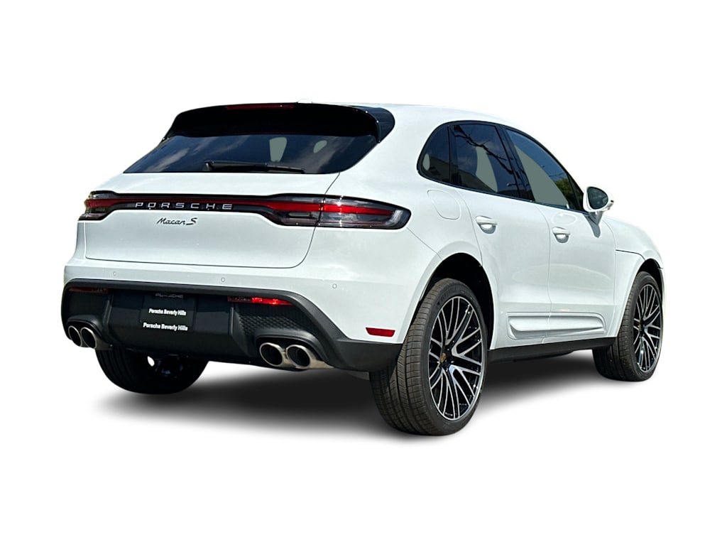 Thumbnail: 2026 Porsche Macan - 19