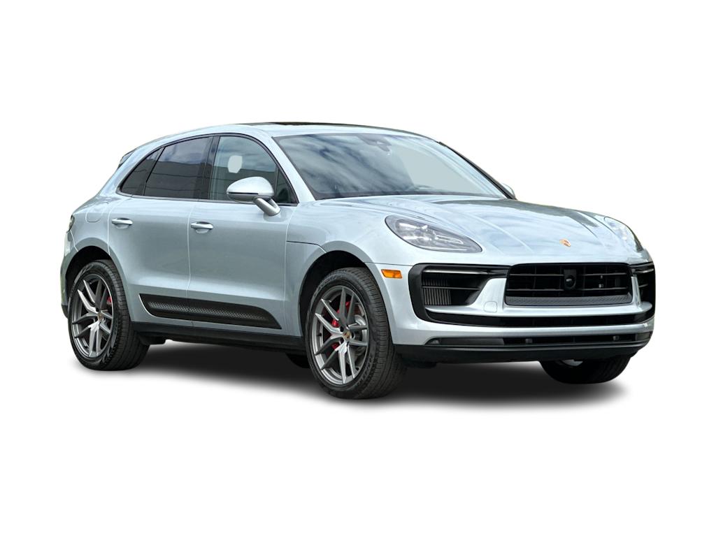 Thumbnail: 2023 Porsche Macan - 21