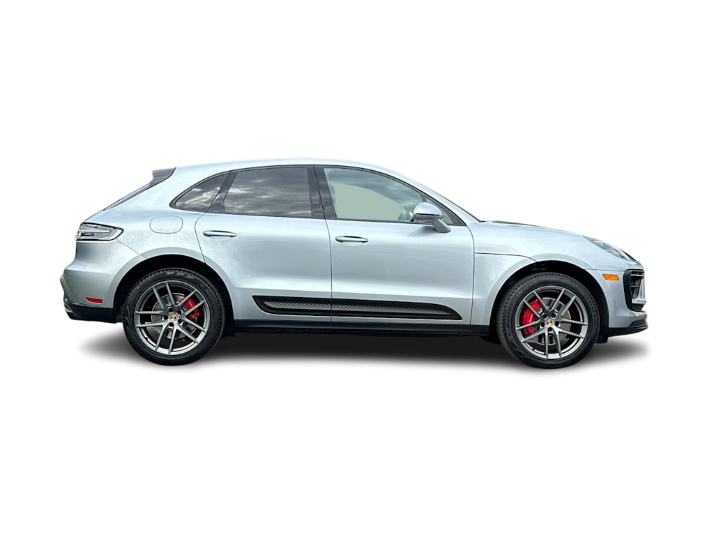 Thumbnail: 2023 Porsche Macan - 20