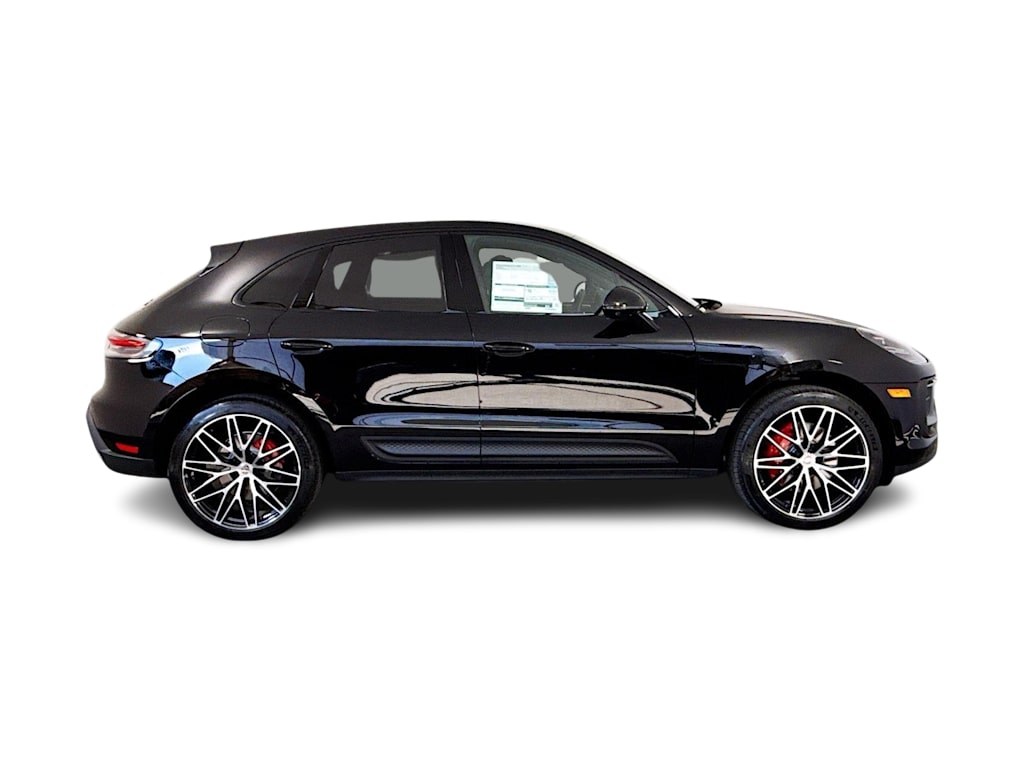 Thumbnail: 2026 Porsche Macan - 17