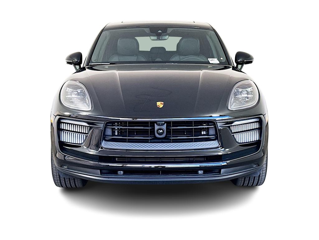 Thumbnail: 2026 Porsche Macan - 34