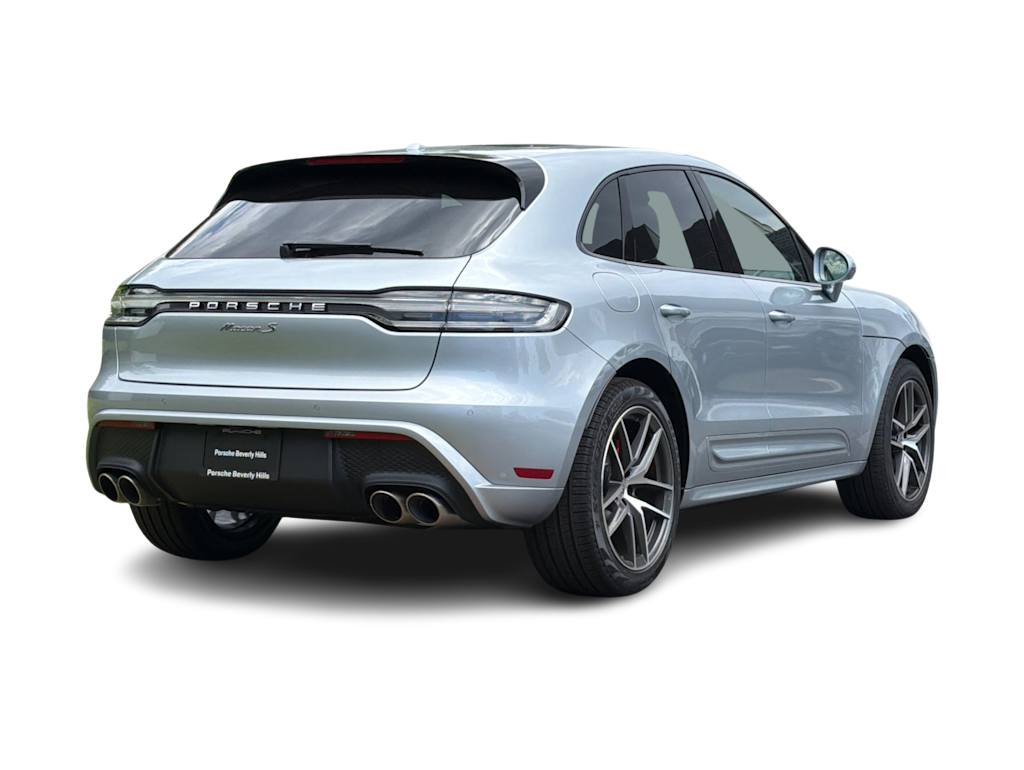 Thumbnail: 2026 Porsche Macan - 19