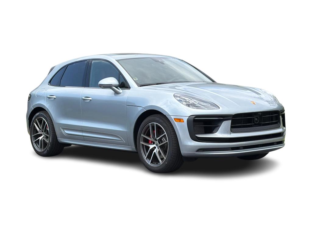 Thumbnail: 2026 Porsche Macan - 21
