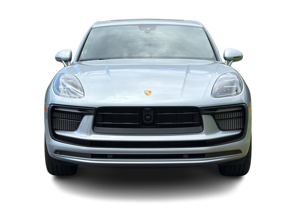 Thumbnail: 2026 Porsche Macan - 22