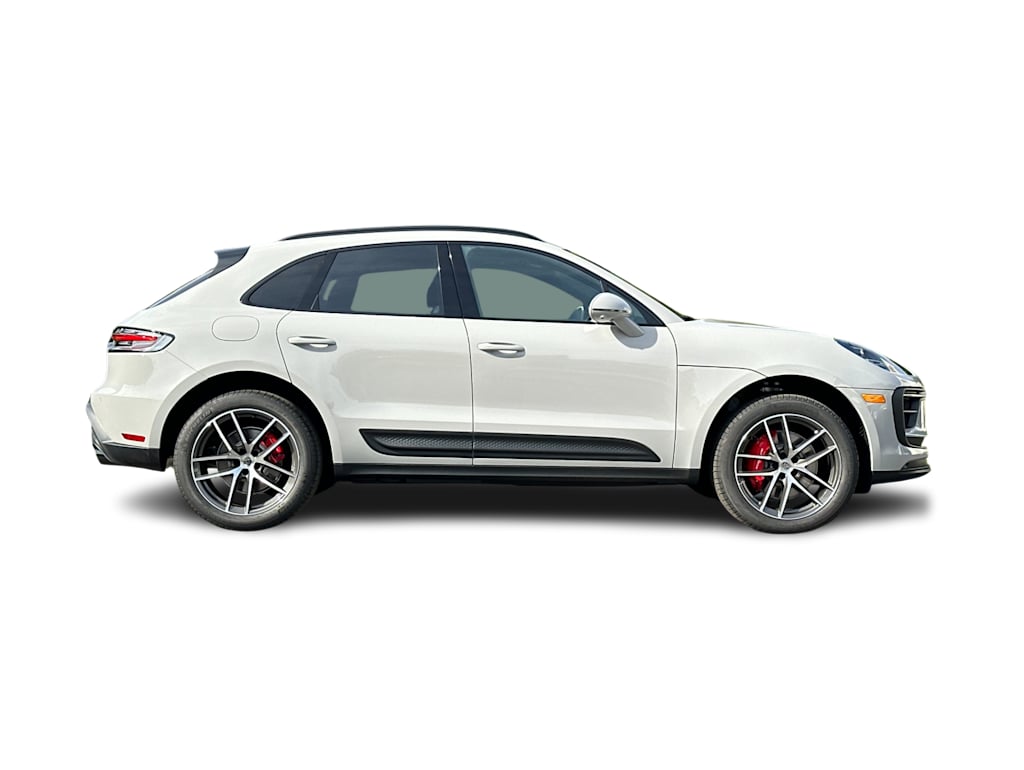 Thumbnail: 2026 Porsche Macan - 19