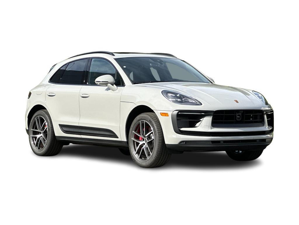 Thumbnail: 2026 Porsche Macan - 20