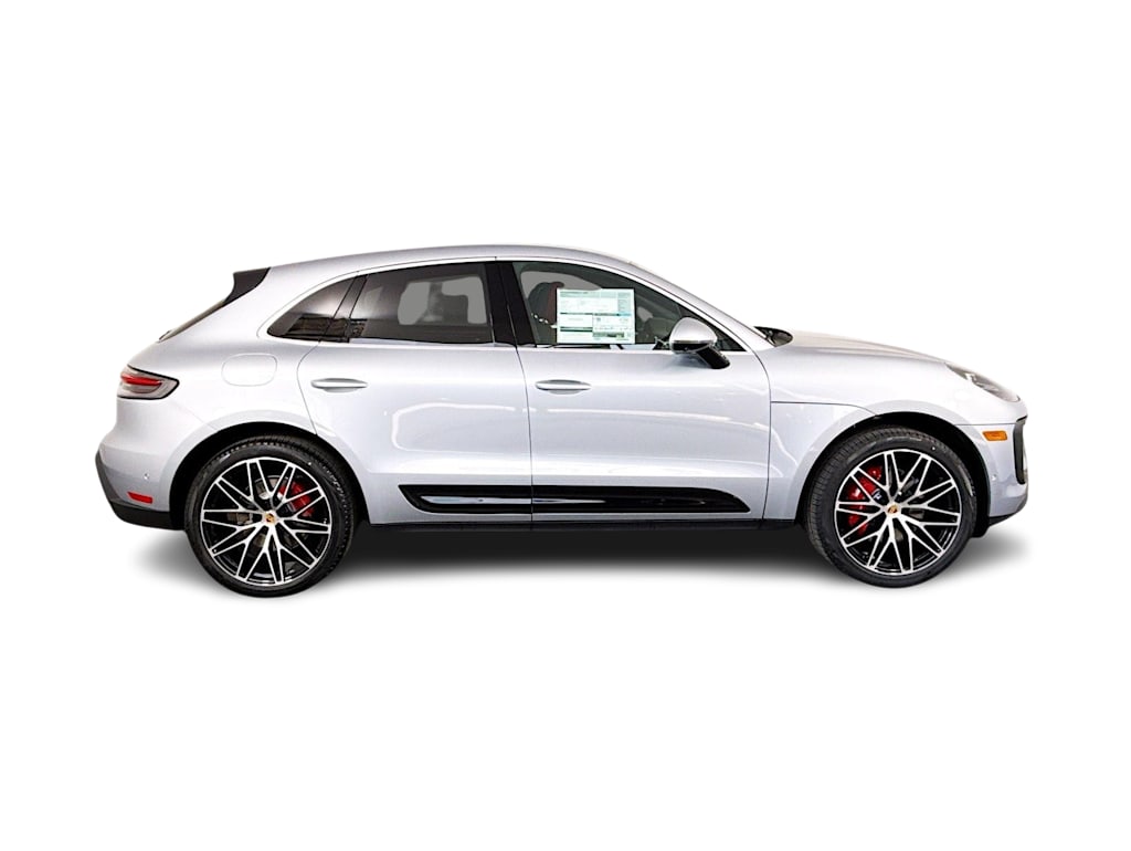 Thumbnail: 2025 Porsche Macan - 18