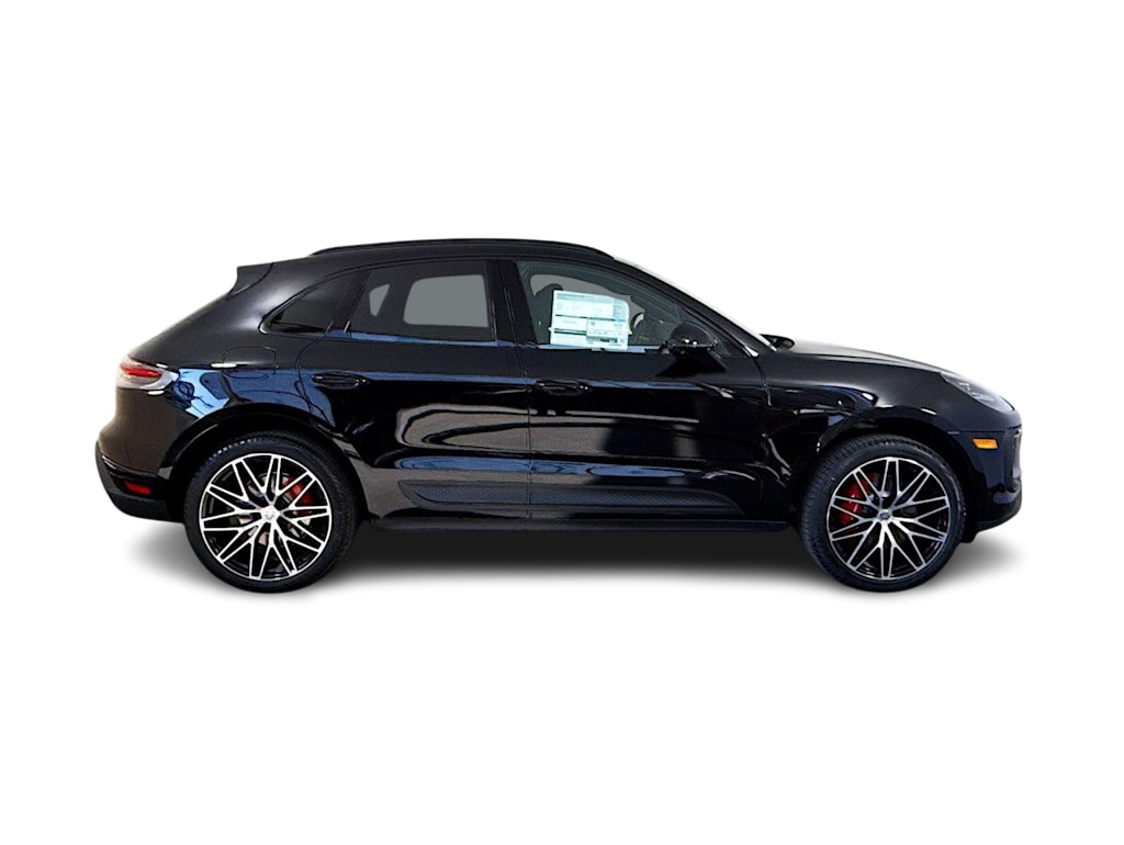 Thumbnail: 2026 Porsche Macan - 17