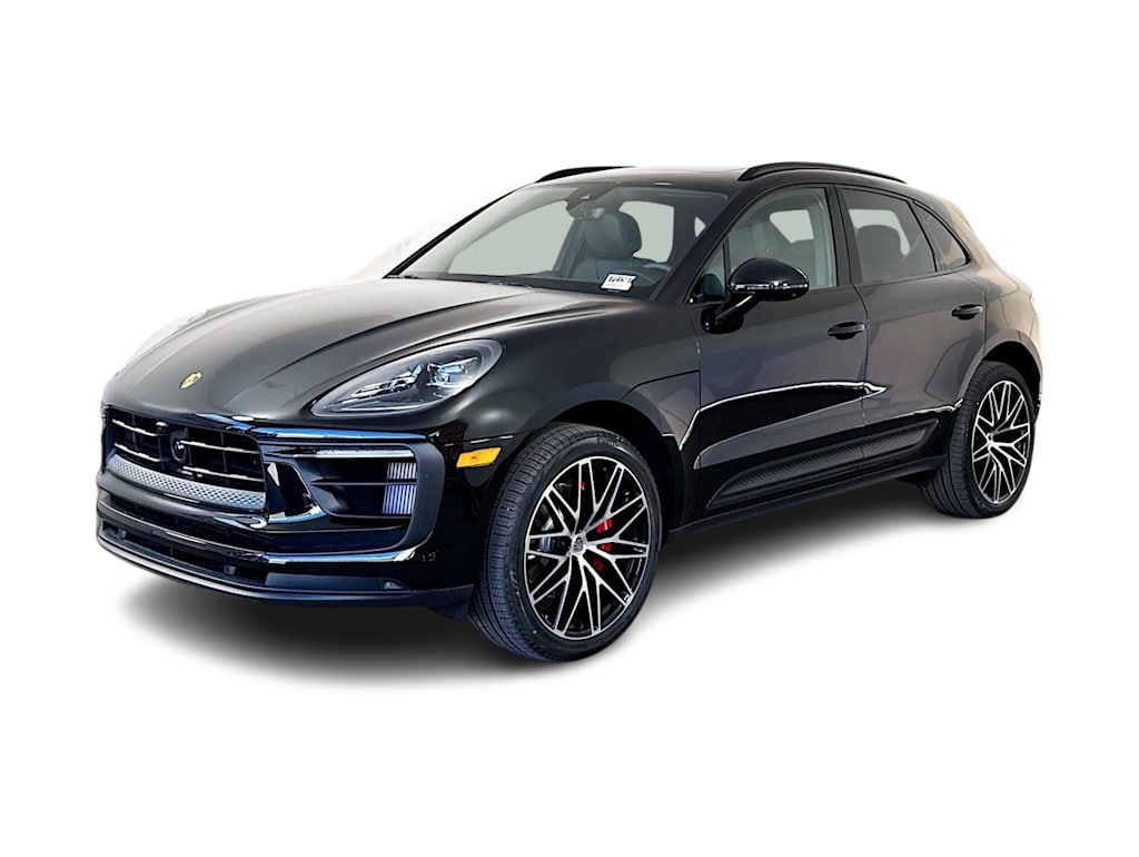 Thumbnail: 2026 Porsche Macan - 29
