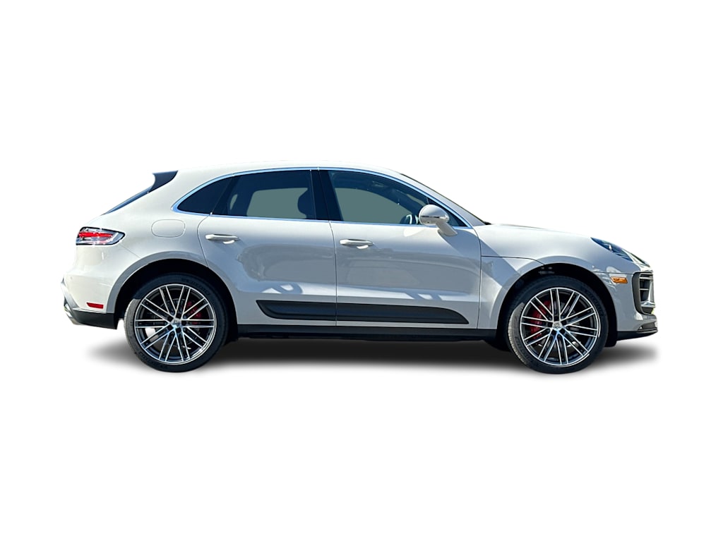 Thumbnail: 2026 Porsche Macan - 21