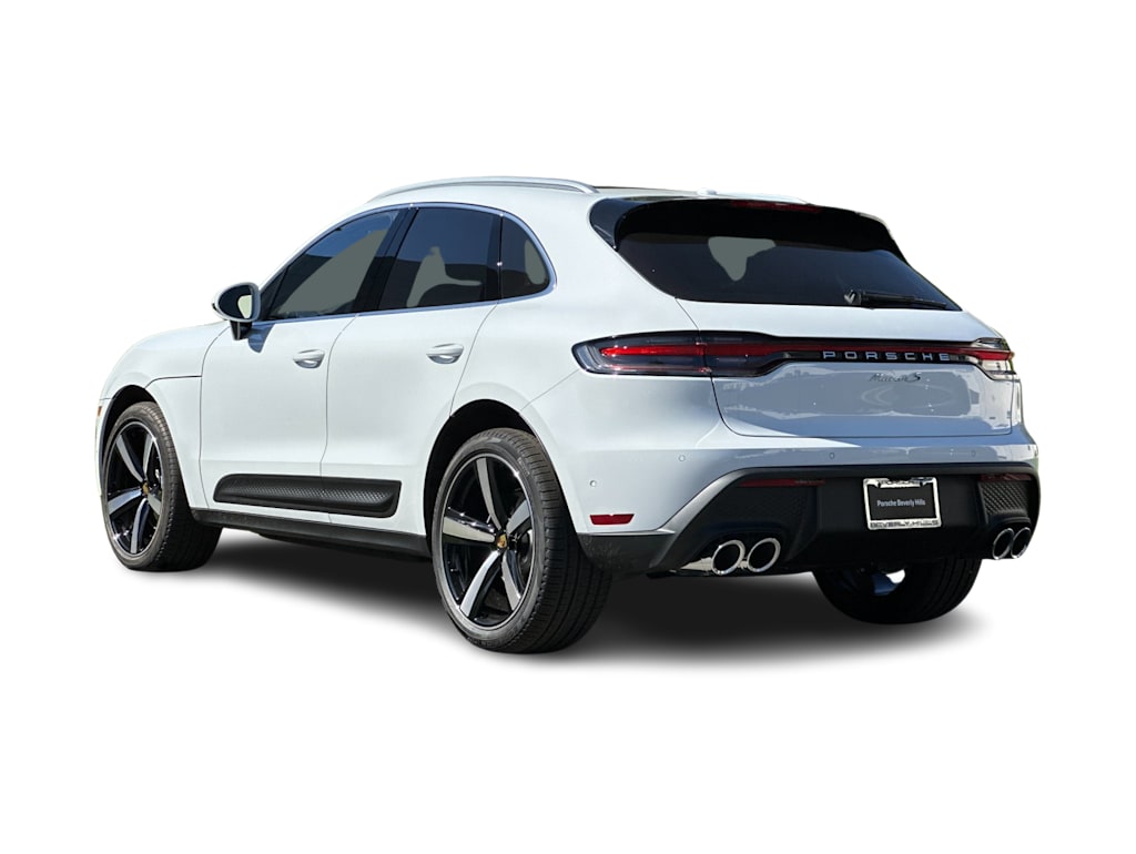Thumbnail: 2026 Porsche Macan - 4