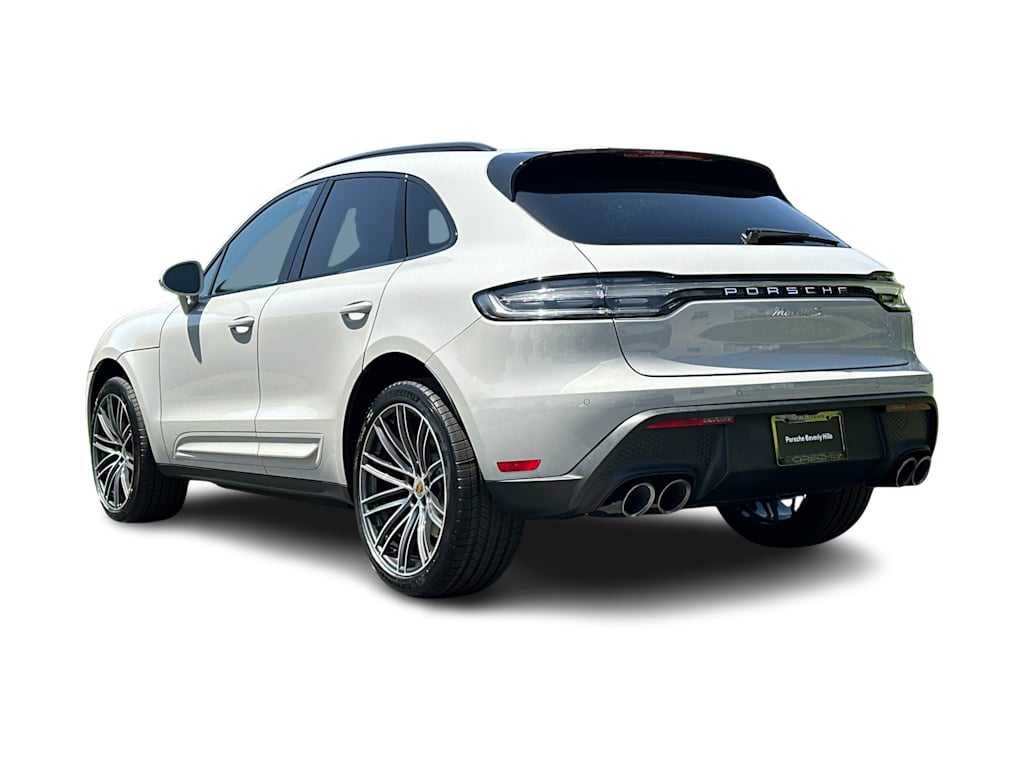 Thumbnail: 2026 Porsche Macan - 4