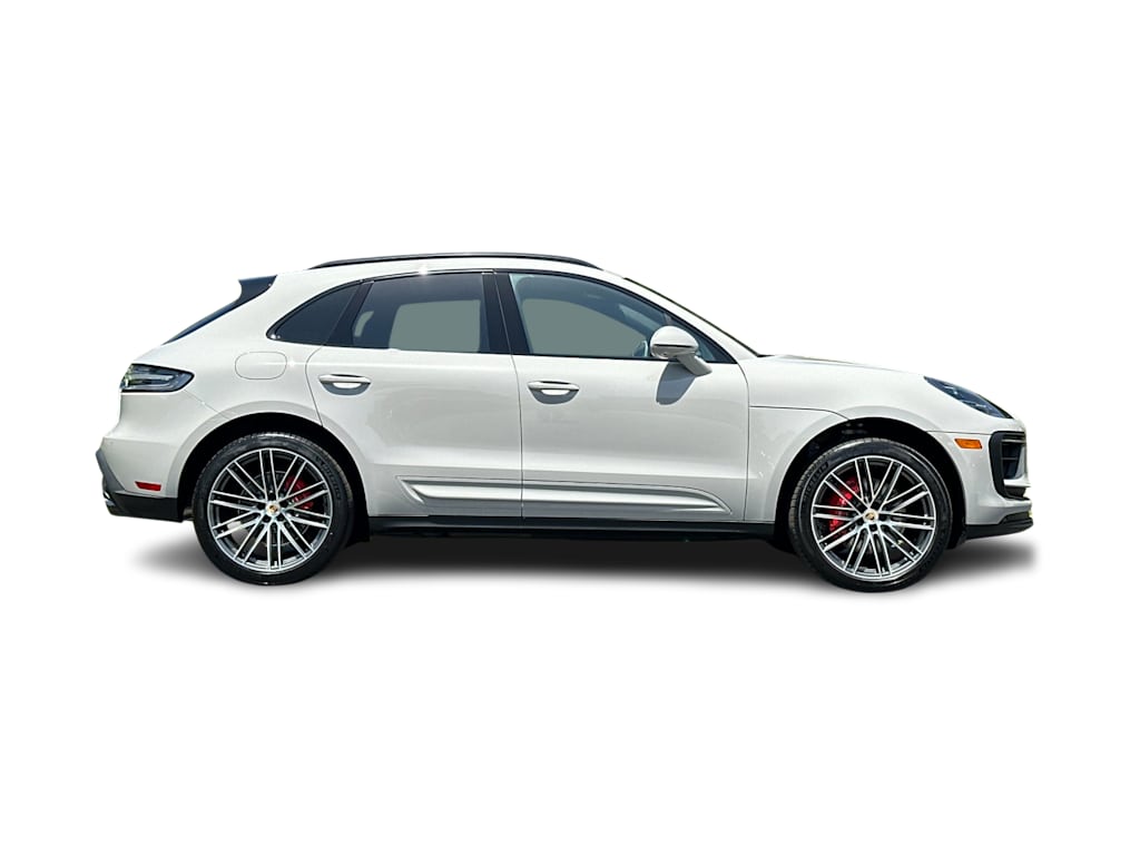 Thumbnail: 2026 Porsche Macan - 21